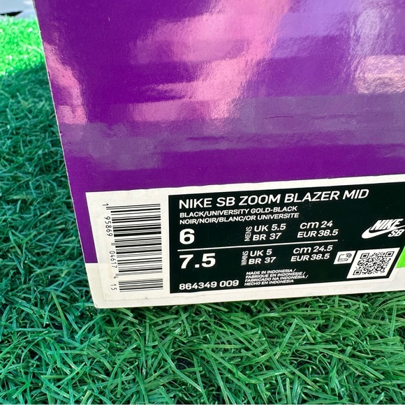 Nike Sb Zoom Blazer Mid Black / University Gold - Picture 7 of 13